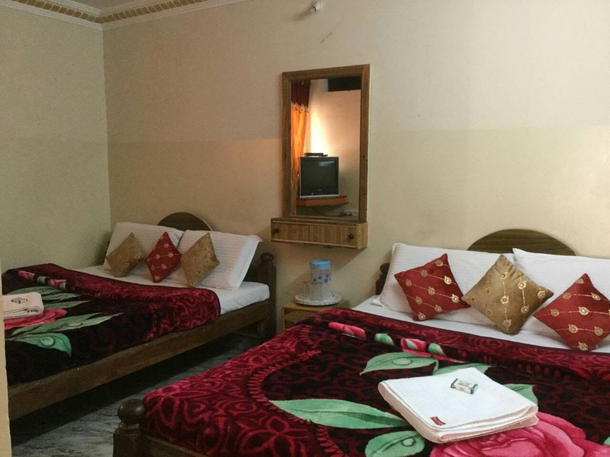 Villa N K F Residency à Mysore Extérieur photo
