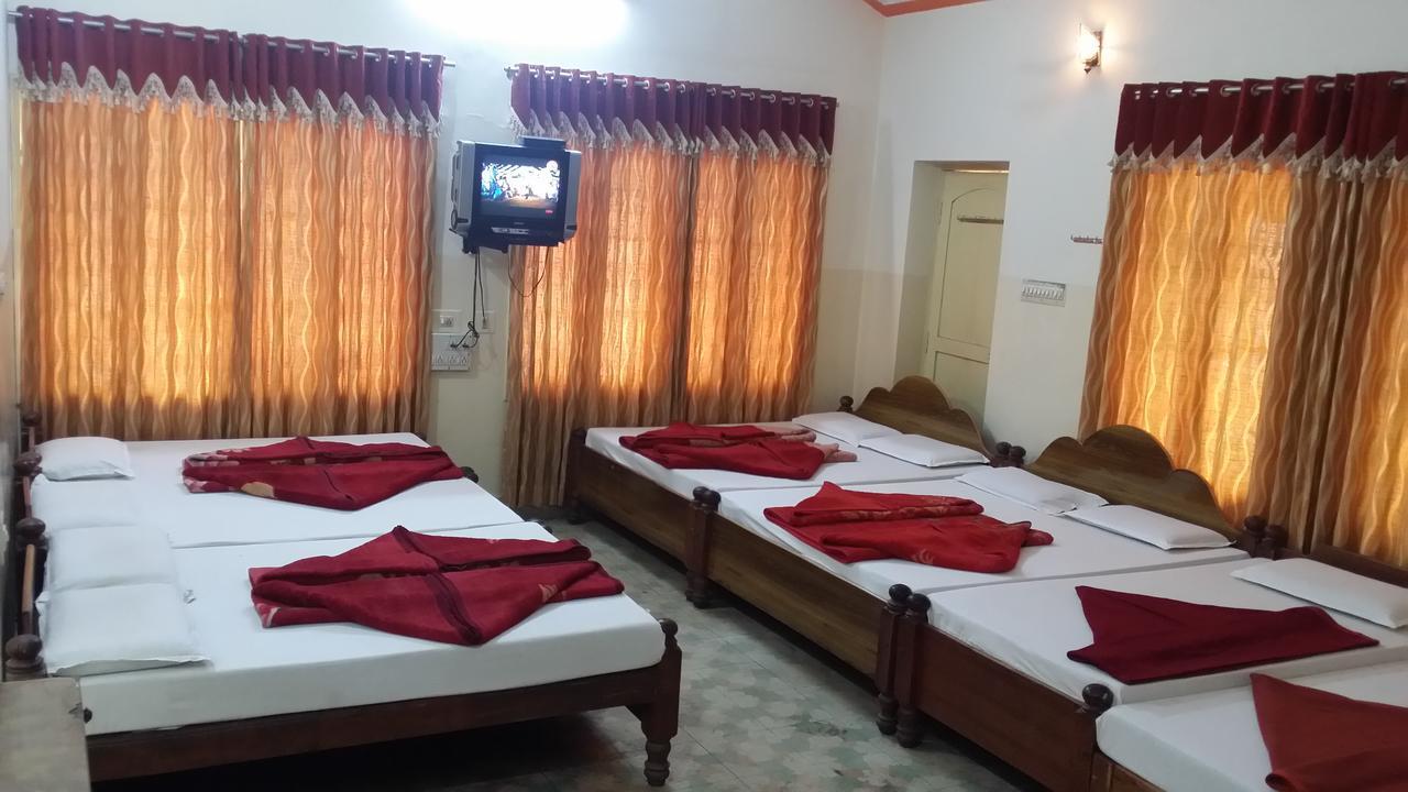 Villa N K F Residency à Mysore Extérieur photo